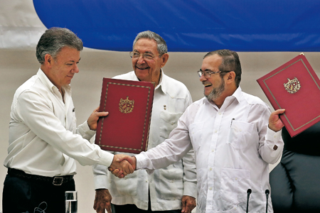 Firma del acuerdo en La Habana