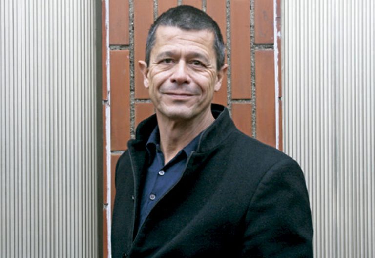 Emmanuel Carrère, escritor, autor del libro El Reino