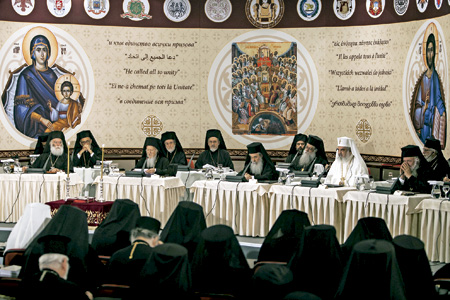 sesión del concilio de las Iglesias ortodoxas en Creta junio 2016