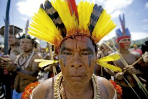grupo de indígenas en Brasil
