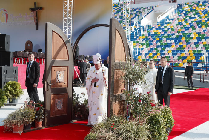 papa Francisco viaje visita Georgia misa en Tiflis 1 octubre 2016