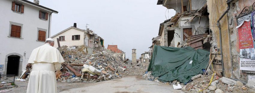 papa Francisco visita Amatrice 4 octubre 2016 localidad italiana devastada por un terremoto 24 agosto 2016