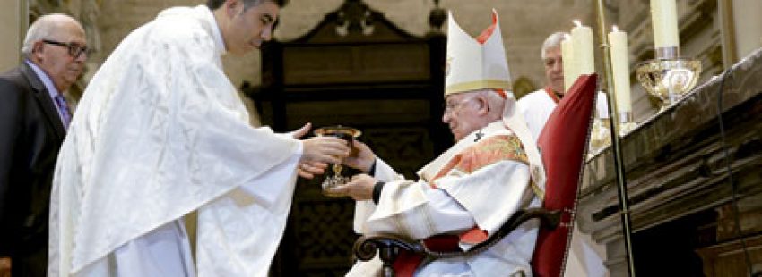 cardenal Antonio Cañizares en la misa de clausura del Año Santo de la Misericordia en la Archidiócesis de Valencia noviembre 2016