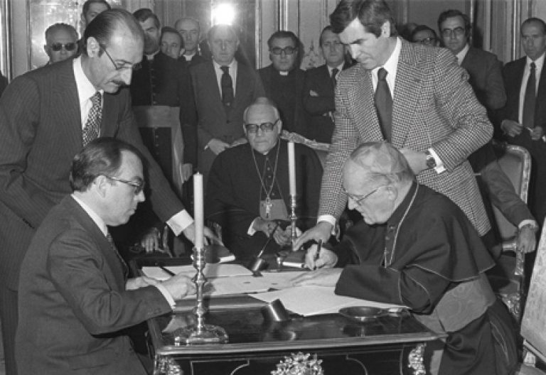 firma de los Acuerdos Iglesia-Estado enero 1979
