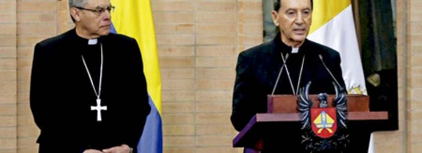 nuncio Ettore Balestrero y cardenal Rubén Salazar Gómez anuncian el viaje del papa Francisco a Colombia