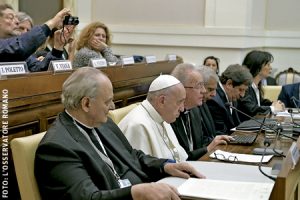 papa Francisco participa en el congreso Vaticano sobre agua febrero 2017