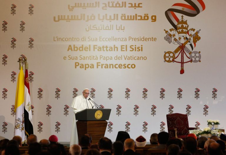papa Francisco discurso a las autoridades civiles Egipto El Cairo viaje 28 abril 2017