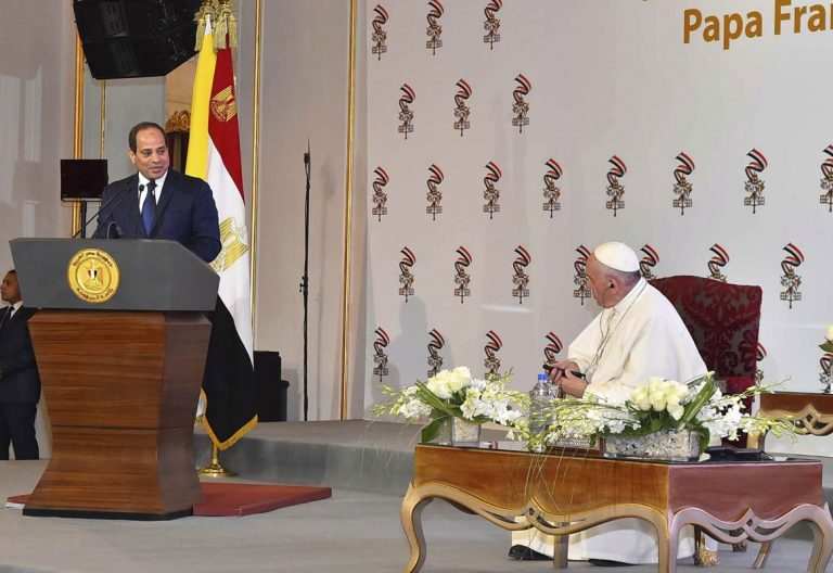 papa Francisco discurso a las autoridades civiles Egipto El Cairo viaje 28 abril 2017