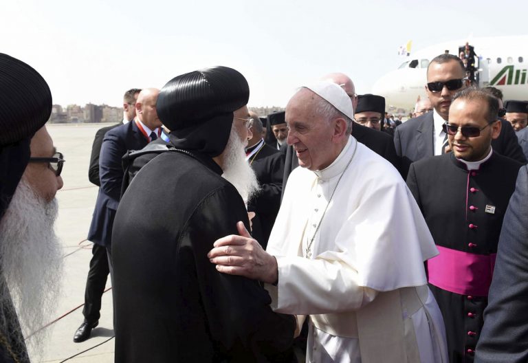 papa Francisco llega a Egipto viaje abril 28 2017