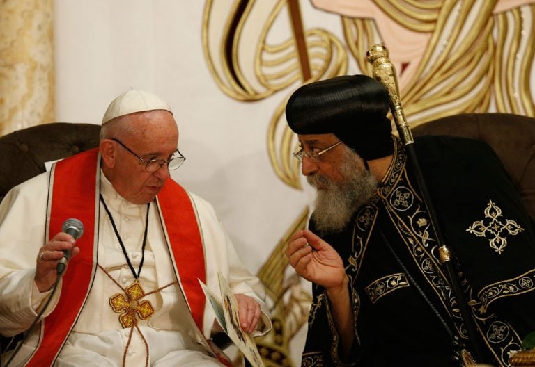 papa Francisco visita a Tawadros II, Patriarca de Alejandría de los Coptos, El Cairo viaje apostólico 28 abril 2017