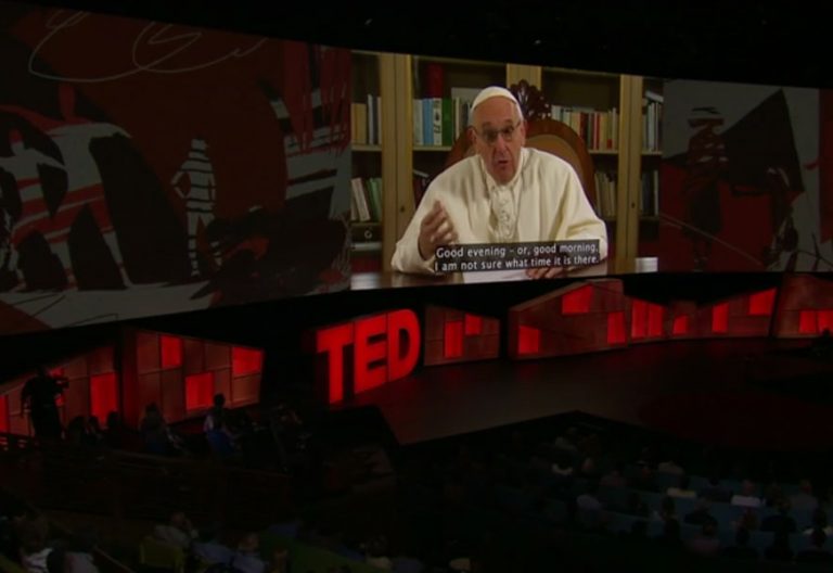 pantallazo vídeo del papa Francisco en la charla TED 2017 abril 2017