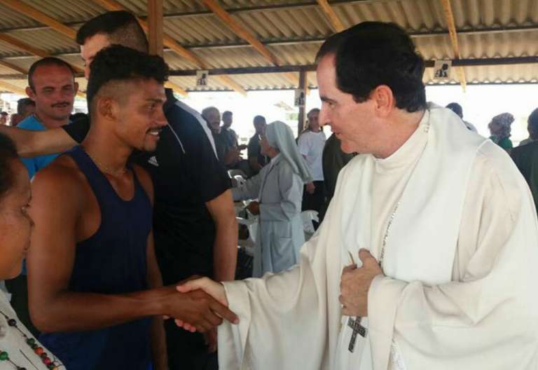 Víctimas y guerrilleros: objetivo pastoral en Colombia