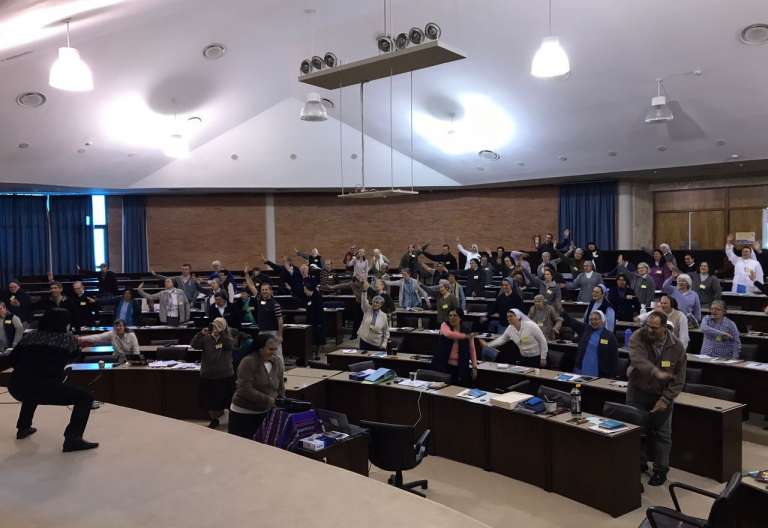 Queremos seguir escuchando los gritos y esperanzas