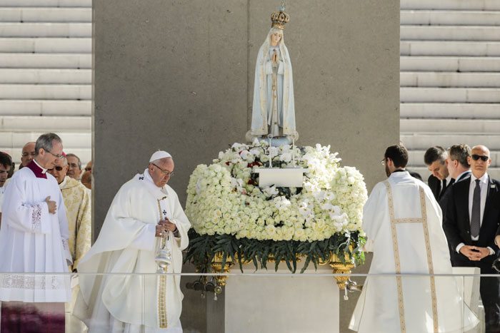 papa Francisco en Fátima Portugal misa en el Santuario viaje 12 13 mayo 2017