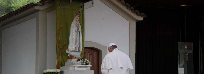 papa Francisco viaje portugal reza Santuario Fátima Capilla de las Apariciones 12-13 mayo 2017