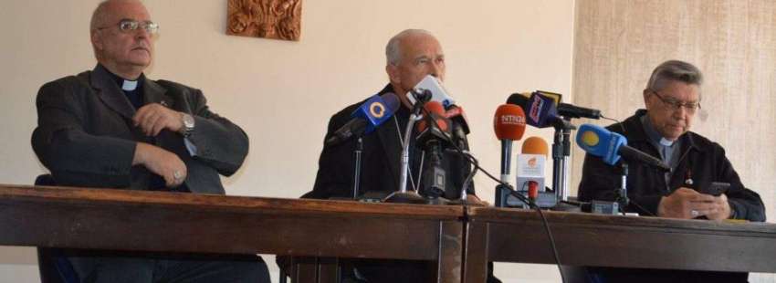 El presidente de la Conferencia Episcopal de Venezuela, Diego Padrón, durante la lectura del