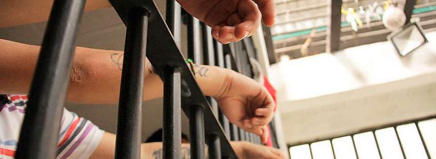 La discriminación acumulada de las personas LGBTI en las cárceles