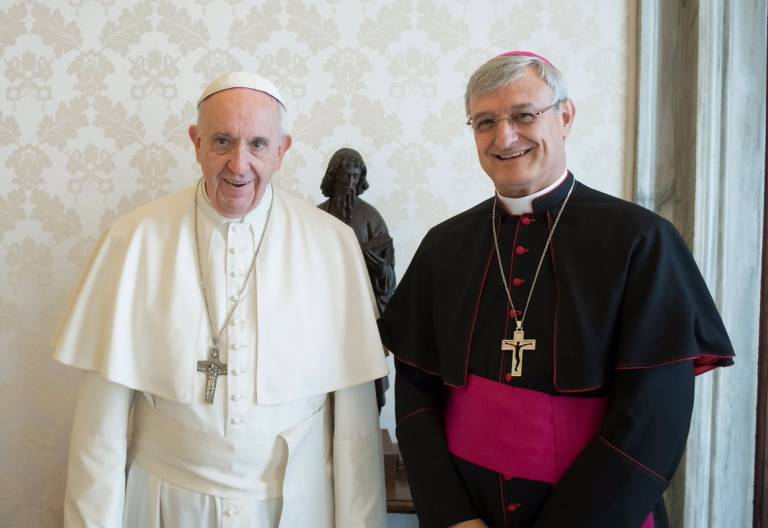 Monseñor Carrascosa, nuevo nuncio en Ecuador; Panamá lo despide