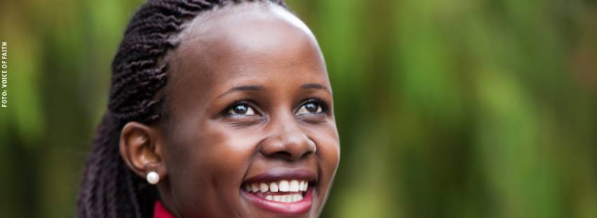 Mireille Twayigira, refugiada de Ruanda y médico en Malawi