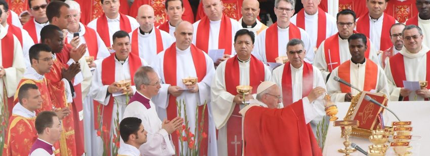 papa Francisco oficia misa 29 de junio 2017 con nuevos cardenales y arzobispos metropolitanos