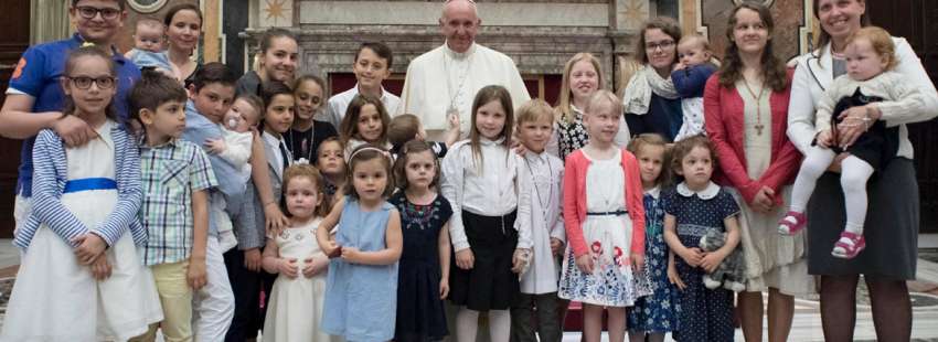 papa Francisco audiencia Federación Europea de Asociaciones de Familias Católicas junio 2017