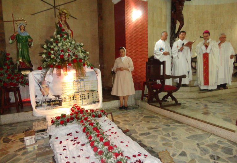 Sepulcro del obispo Jesús Emilio Jaramillo, asesinado por el ELN