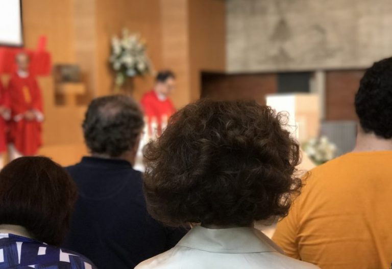 Antonio España, en la eucaristía de su toma de posesión como provincial de los jesuitas españoles/J.BELTRÁN