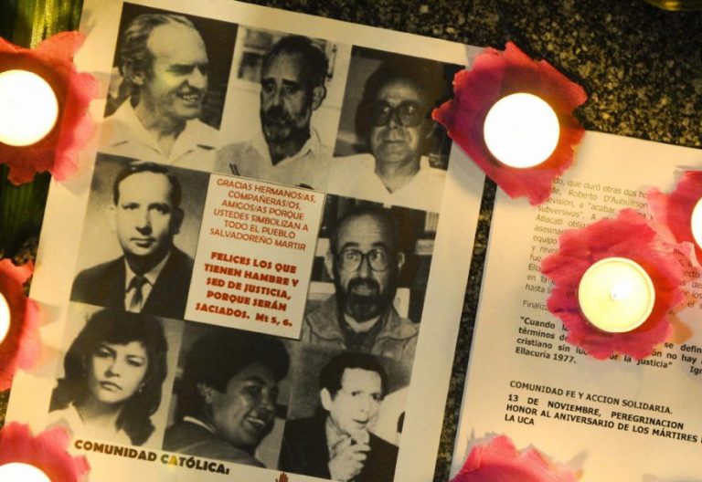 Documento homenaje a los jesuitas mártires de la UCA