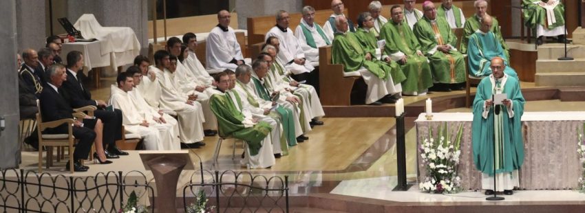 Misa en la basílica de la Sagrada Familia tras los atentados de Barcelona presidida por el cardenal Omella/EFE