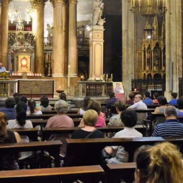 Vigilia de oración en la basílica de San Just de Barcelona convocada por Sant'Egidio tras