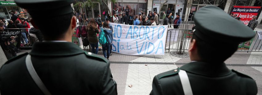 “La sociedad entera es la que pierde al legalizarse el aborto en Chile”