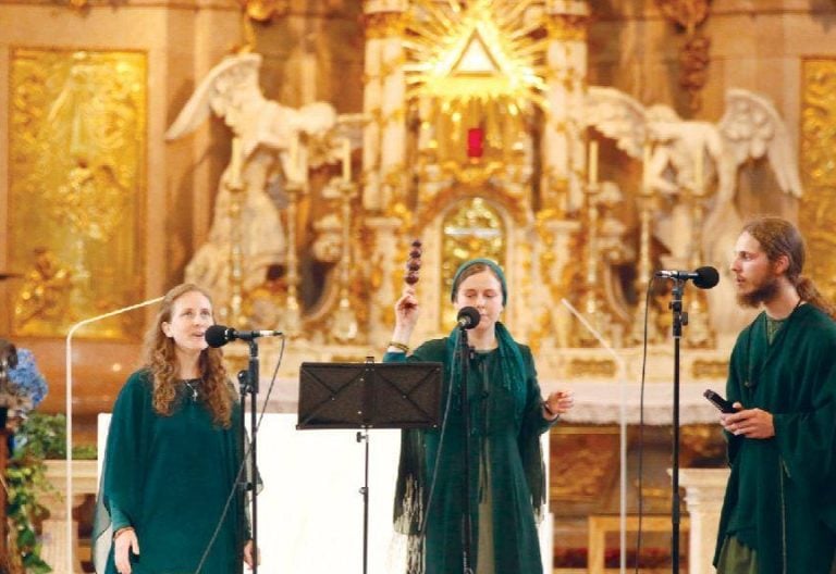 Harpa Dei, música sacra contra la violencia