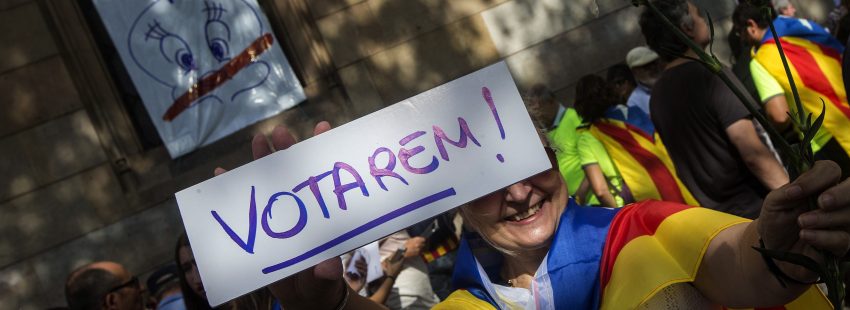 Las calles de Barcelona se llena de pro independentistas en el denominado Maratón por la