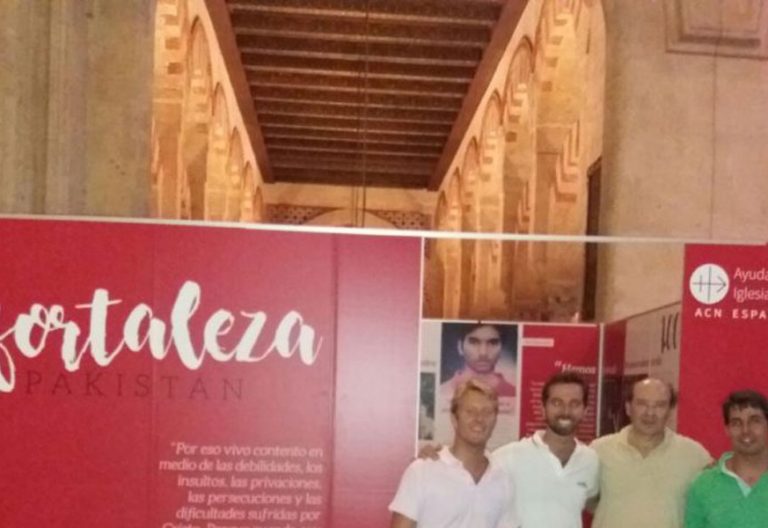 la belleza del martirio, exposición de Ayuda a la Iglesia Necesitada Cristianos perseguidos en