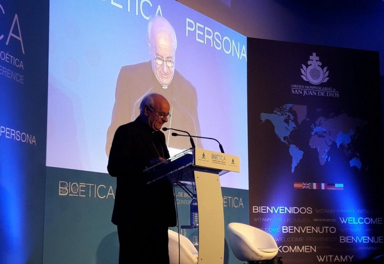 Vincenzo Paglia: “Lo que Dios ha unido, el hombre cree que puede romperlo con la