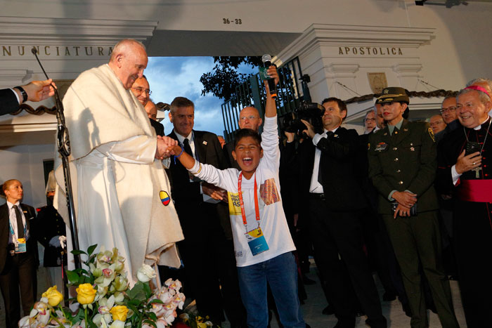 papa Francisco viaje apostólico a Colombia 6-10 septiembre 2017 bienvenida en la Nunciatura Apostólica