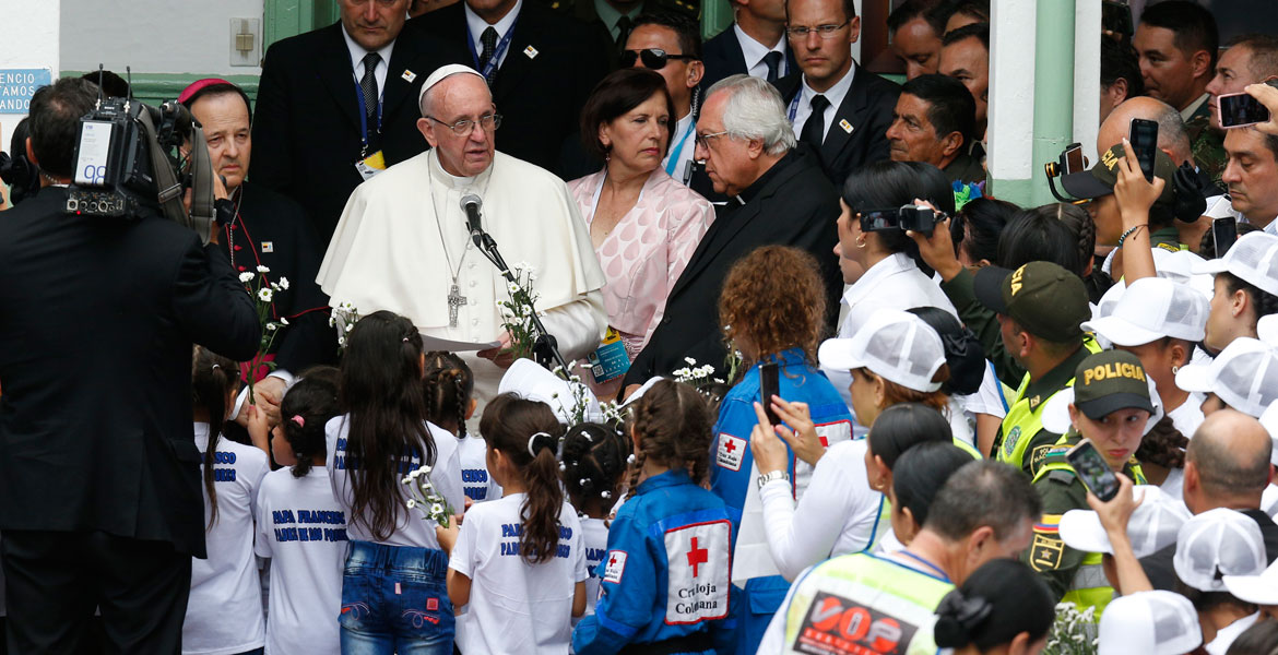 papa Francisco viaje Colombia visita Hogar San José para niños vulnerables Medellín 9 septiembre