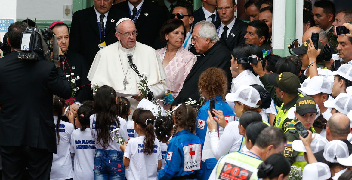 papa Francisco viaje Colombia visita Hogar San José para niños vulnerables Medellín 9 septiembre 2017