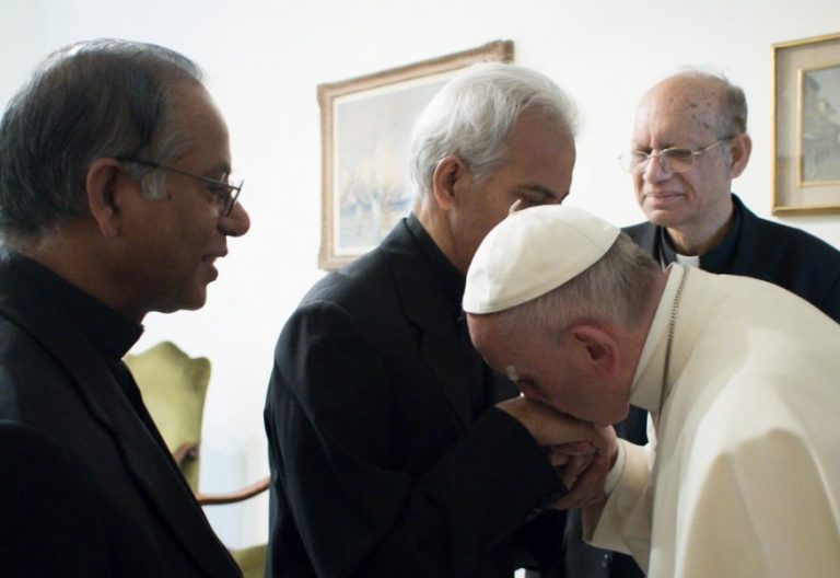 El salesiano Tom Uzhunnalil secuestrado en Yemen, recibido por el Papa Francisco/LOSSERVATORE ROMANO
