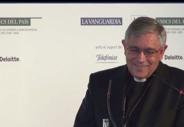 Josep Maria Soler abad de Montserrat durante almuerzo Barcelona Tribuna sobre Cataluña 16 octubre