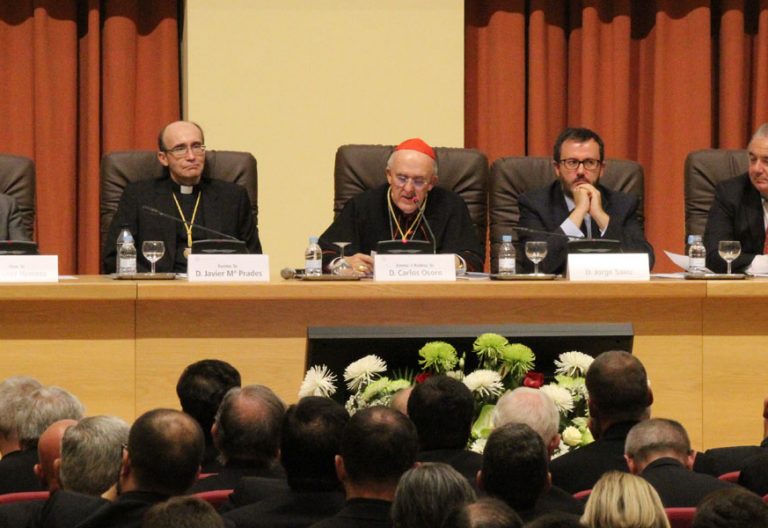 Apertura del curso en la Universidad de San Dámaso, en Madrid