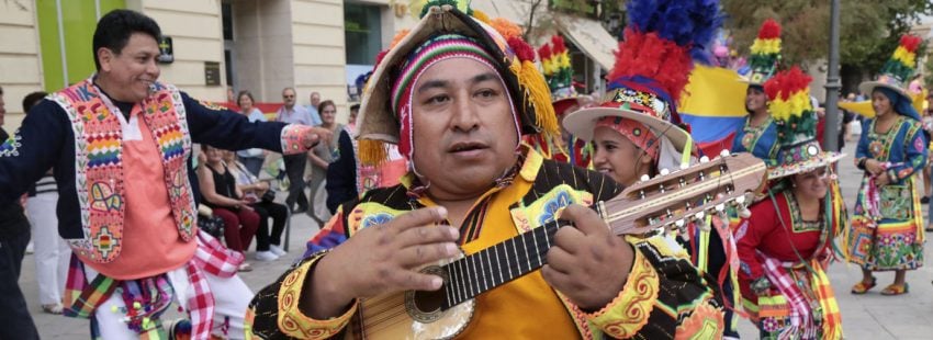 día de la Hispanidad y el mestizaje con el IV desfile de la Hispanidad y el Mestizaje que organiza