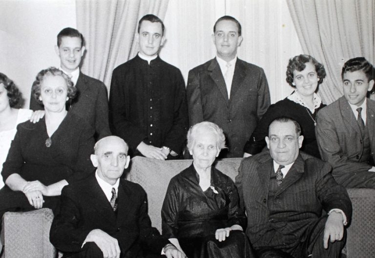 La hermana del Papa opina sobre cómo Bergoglio está cambiando la Iglesia