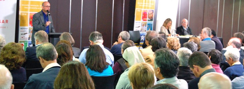 Entusiasta participación en espera del Papa