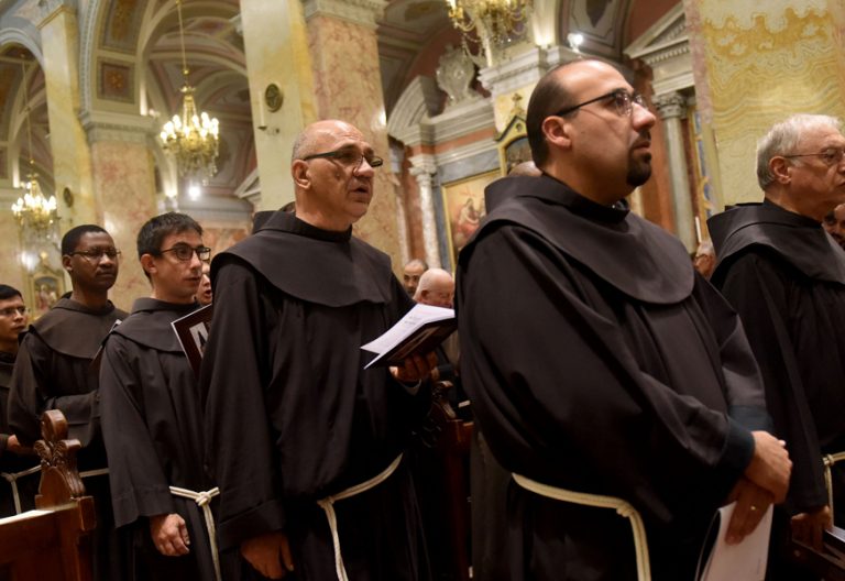 franciscanos de Tierra Santa durante una celebración por el 800 aniversario de su presencia