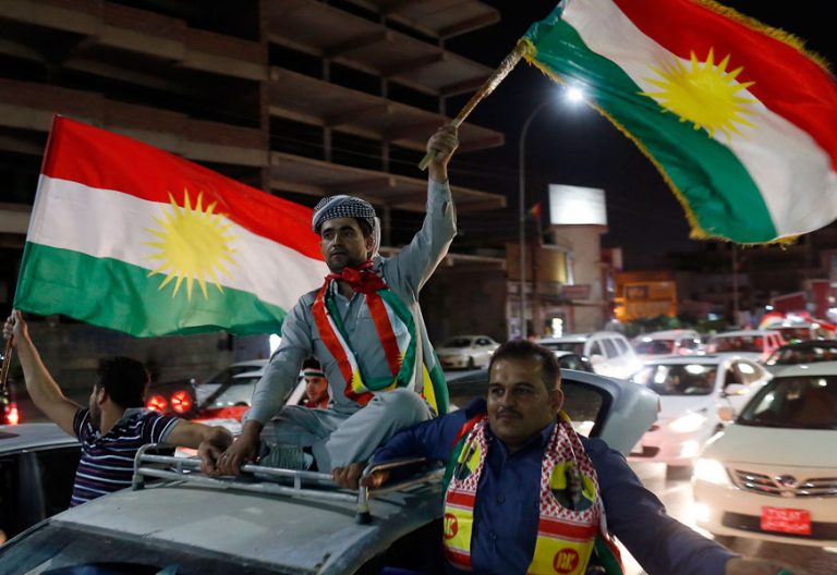 El pueblo de Kurdistán celebra el resultado del referéndum de independencia 3 octubre 2017