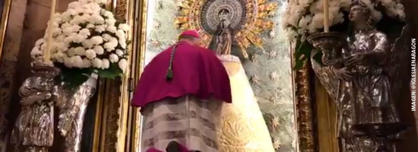 VIcente Jiménez arzobispo primado de Zaragoza reza ante la Virgen del Pilar 2017