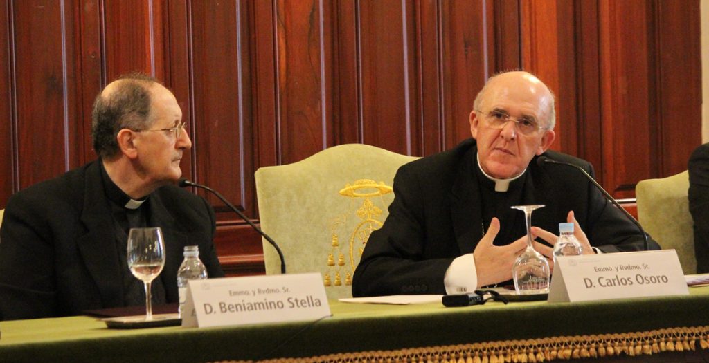 cardenal Beniamino Stella en la Universidad San Dámaso Madrid noviembre 2017