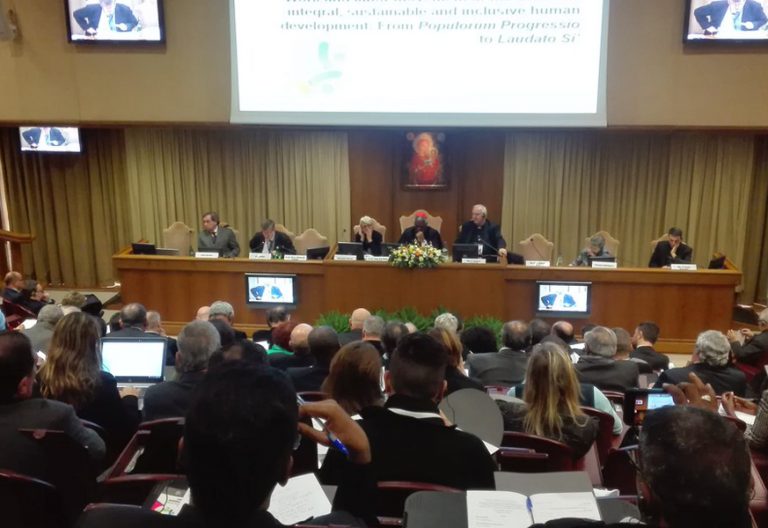 encuentro entre sindicatos e Iglesia en el Vaticano noviembre 2017