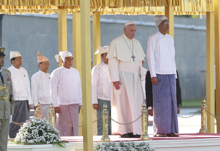 papa Francisco Myanmar encuentro con las autoridades 28 noviembre 2017